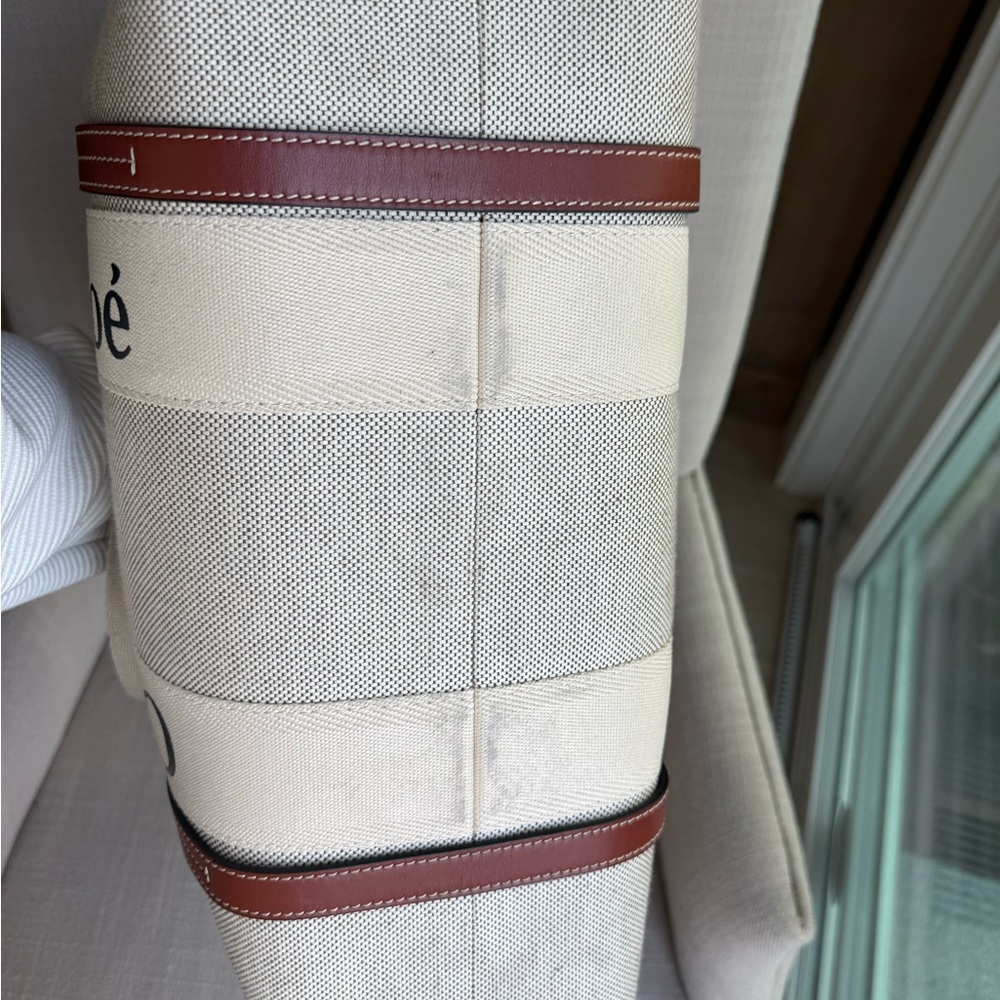 *Authentic* Chloe Woody large tote - Picture 8 of 14